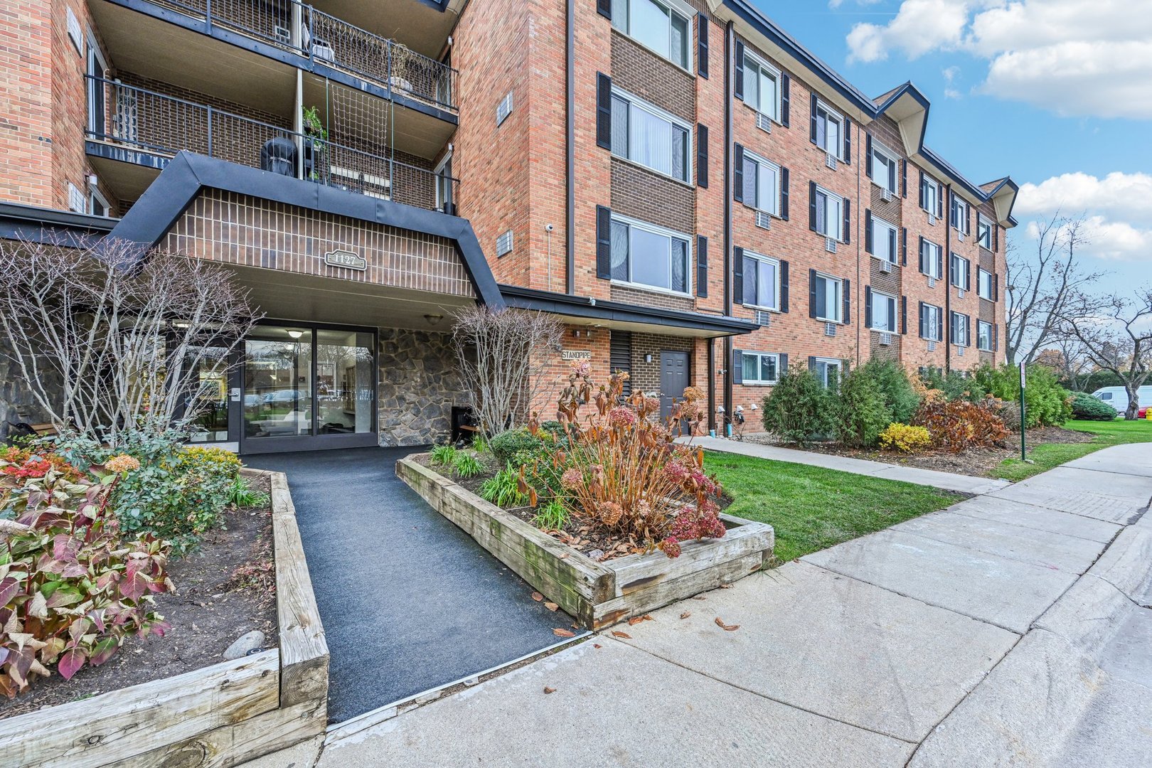 1127 South Old Wilke Road, Unit 407 Rolling Meadows, IL 60005 - Photo 23 of 25 Gallery Image 23