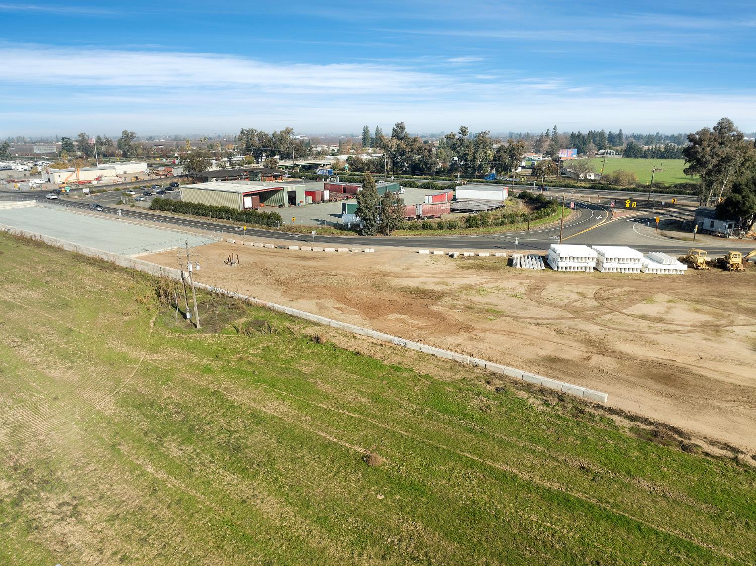 4262 East Woodbridge Road Acampo, CA 95220 - Photo 5 of 12 a view of a lake with a city