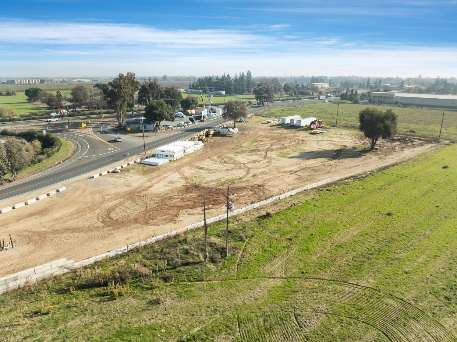 4262 East Woodbridge Road Acampo, CA 95220 - Photo 6 of 12 a view of a lake with a beach