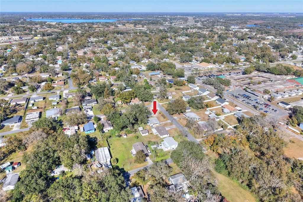 3210 Decatur Avenue Lakeland, FL 33805 - Photo 36 of 37 an aerial view of residential houses with trees