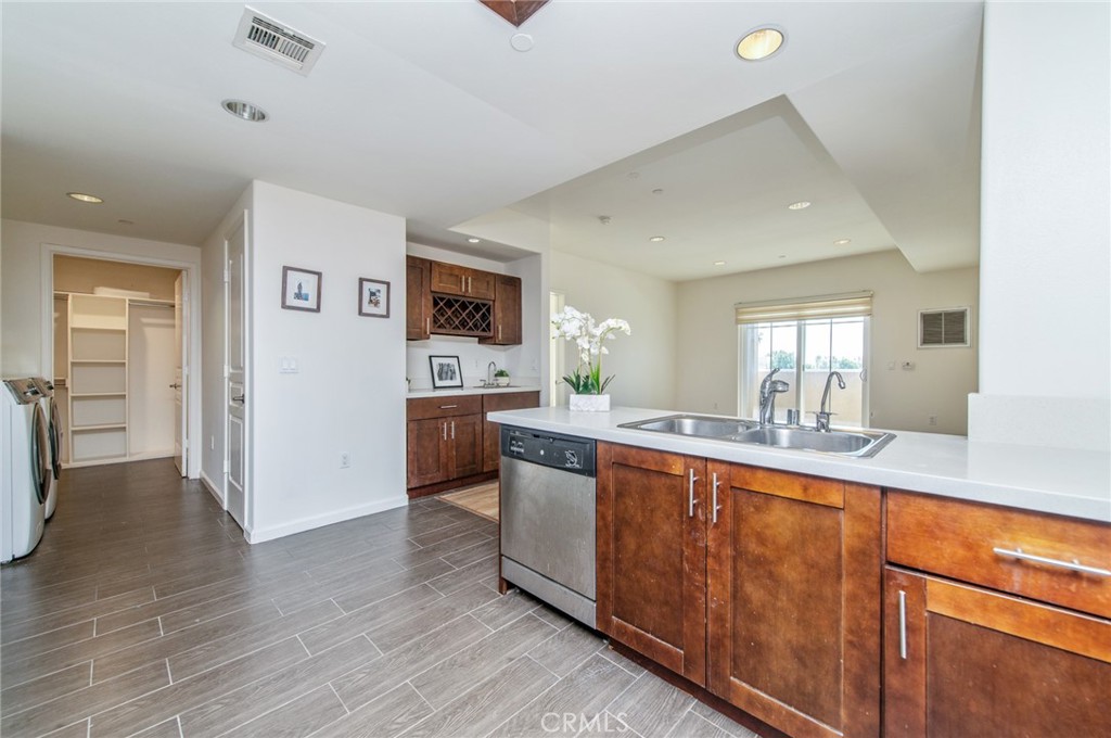 11 South 3rd Street, Unit 228 Alhambra, CA 91801 - Photo 16 of 38