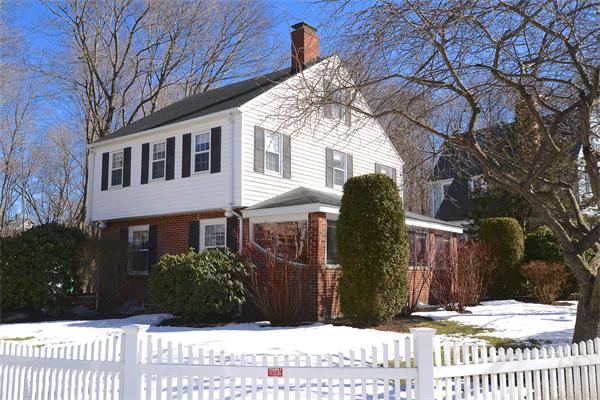 40 Powder House Rd Extension Medford, MA 02155 - Photo 1 of 30