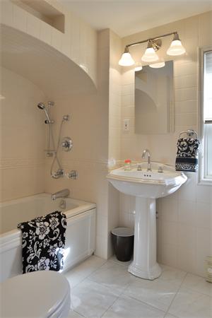 40 Powder House Rd Extension Medford, MA 02155 - Photo 20 of 30