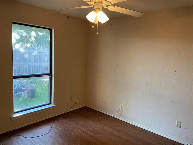 $1,950 | 8208 Willow Glen Court, Fort Worth, TX 76134