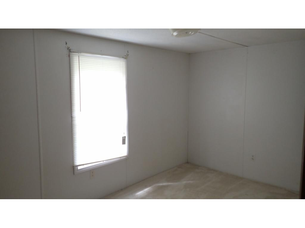 654 Double Springs Road Fall Branch, TN 37656 - Photo 8 of 16 Bedroom 2
