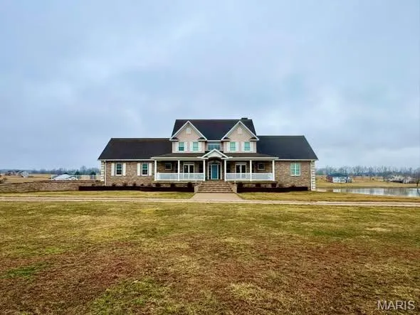 $799,000 | 5500 Hidden Valley Road, Hannibal, MO 63401