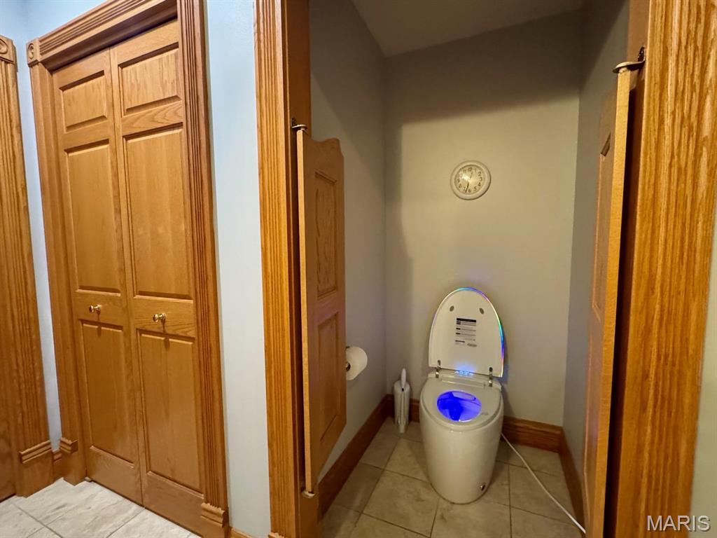 5500 Hidden Valley Road Hannibal, MO 63401 - Photo 18 of 46