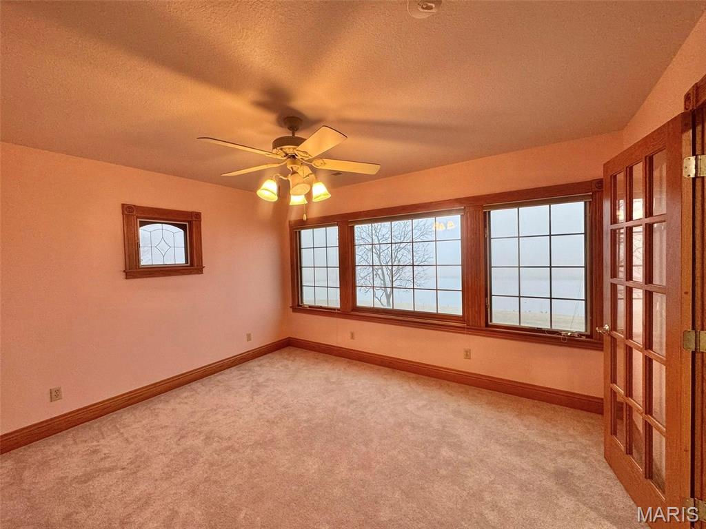 5500 Hidden Valley Road Hannibal, MO 63401 - Photo 27 of 46