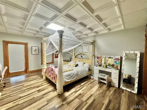 $799,000 | 5500 Hidden Valley Road, Hannibal, MO 63401