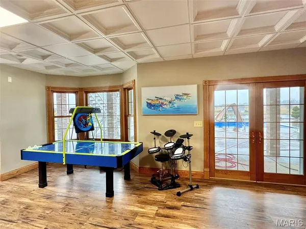 $799,000 | 5500 Hidden Valley Road, Hannibal, MO 63401