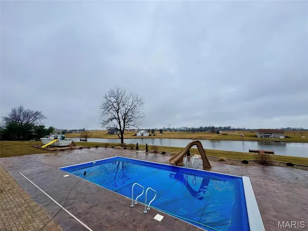 $799,000 | 5500 Hidden Valley Road, Hannibal, MO 63401