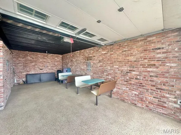 $799,000 | 5500 Hidden Valley Road, Hannibal, MO 63401