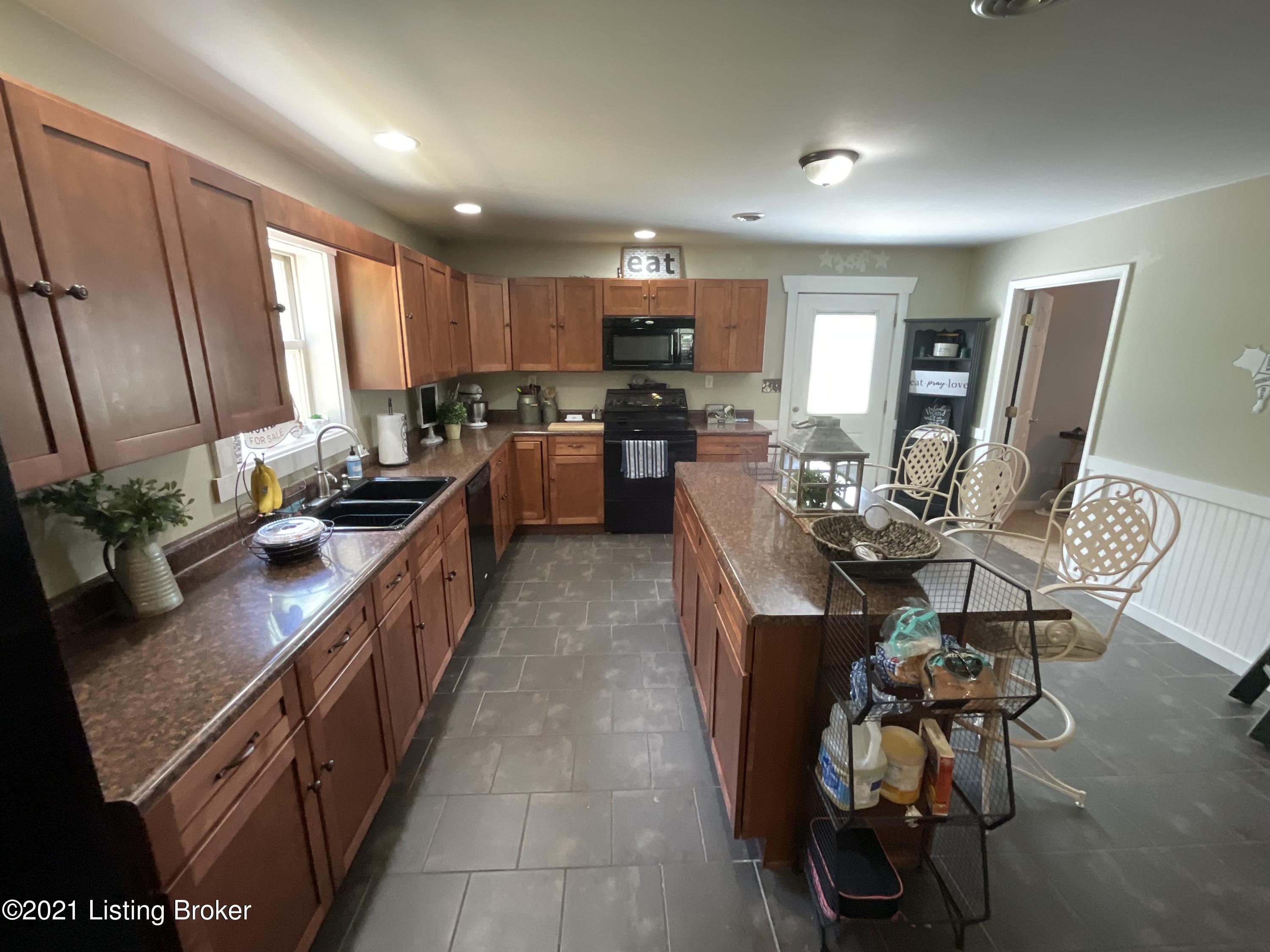 3491 Bray Ridge Road Bedford, KY 40006 - Photo 10 of 36 Kitchen