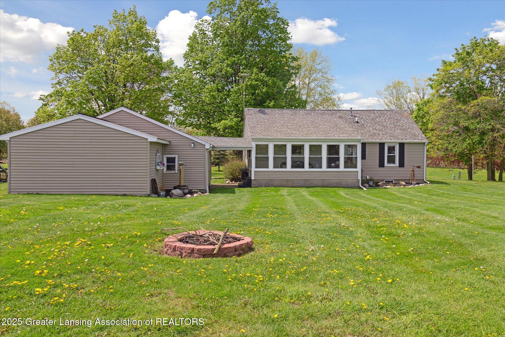 1172 Maynard Road Portland, MI 48875 - Photo 2 of 18 32-1172-Maynard-Rd-Portland-MI-48875-Win
