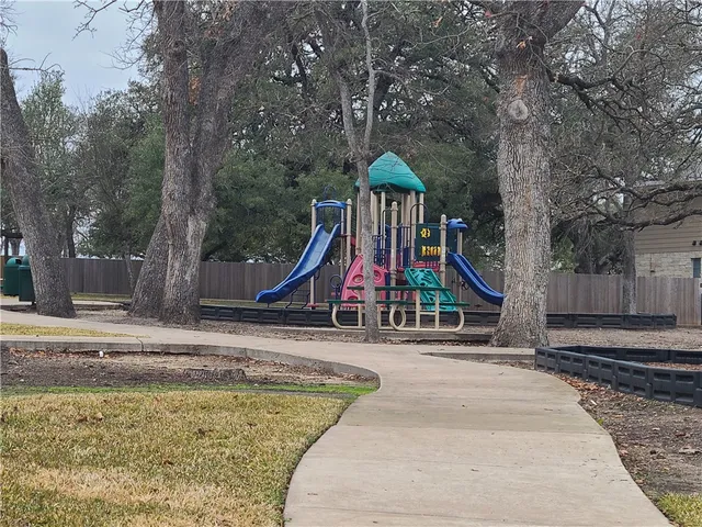 $298,000 | 5704 Levenwood Lane, Austin, TX 78724