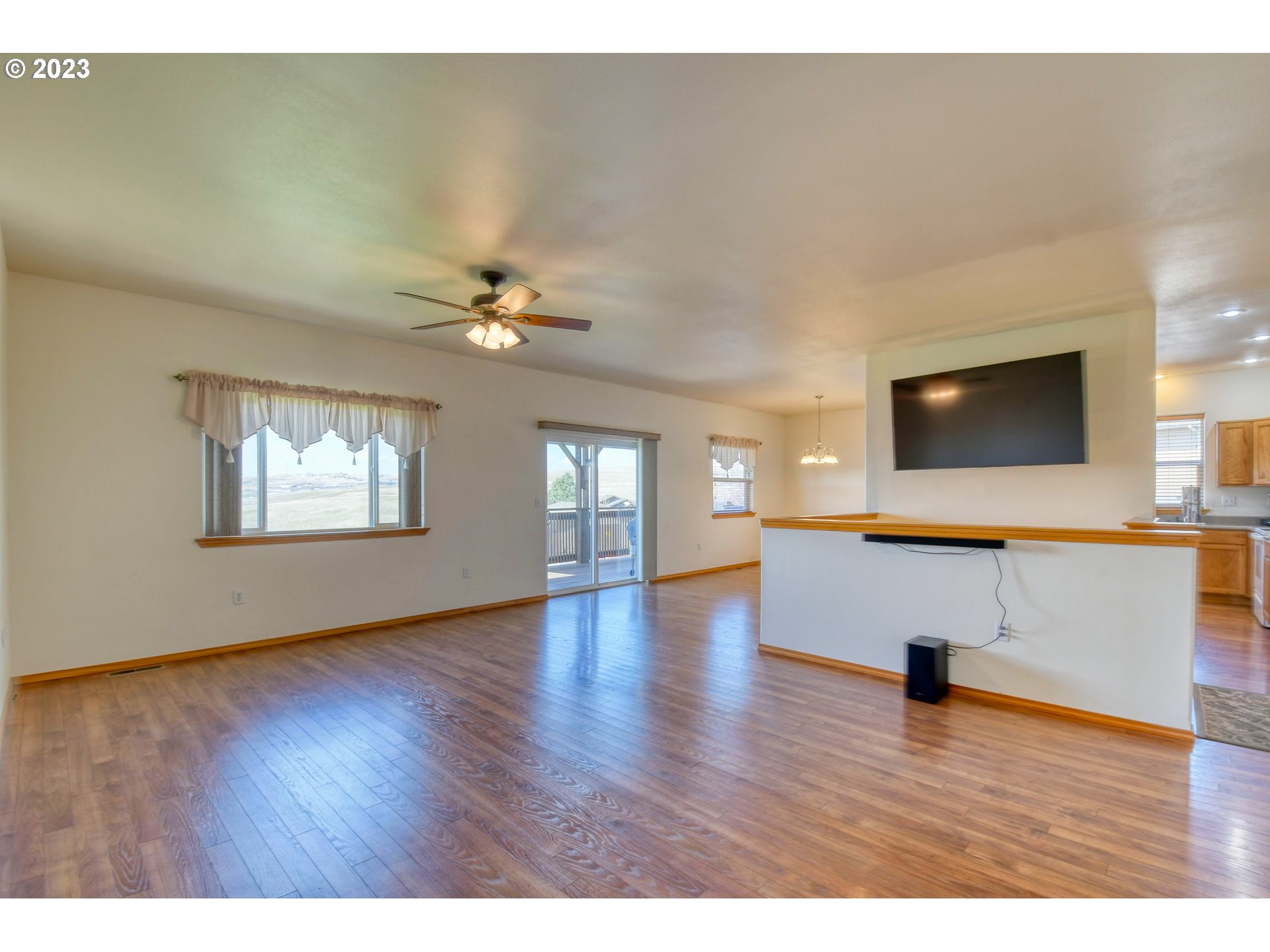 3285 Southwest Hailey Avenue Pendleton, OR 97801 - Photo 14 of 47