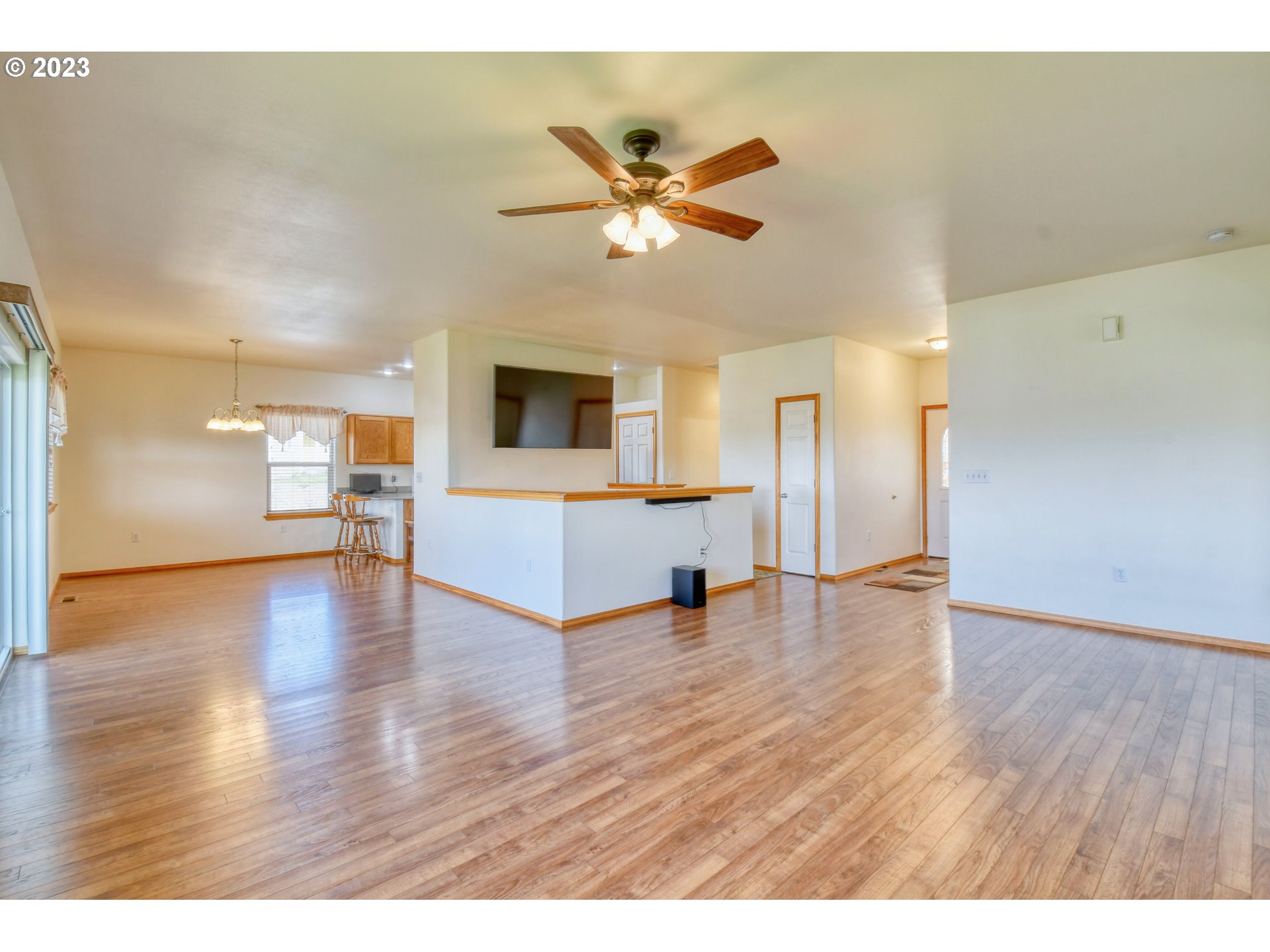 3285 Southwest Hailey Avenue Pendleton, OR 97801 - Photo 15 of 47