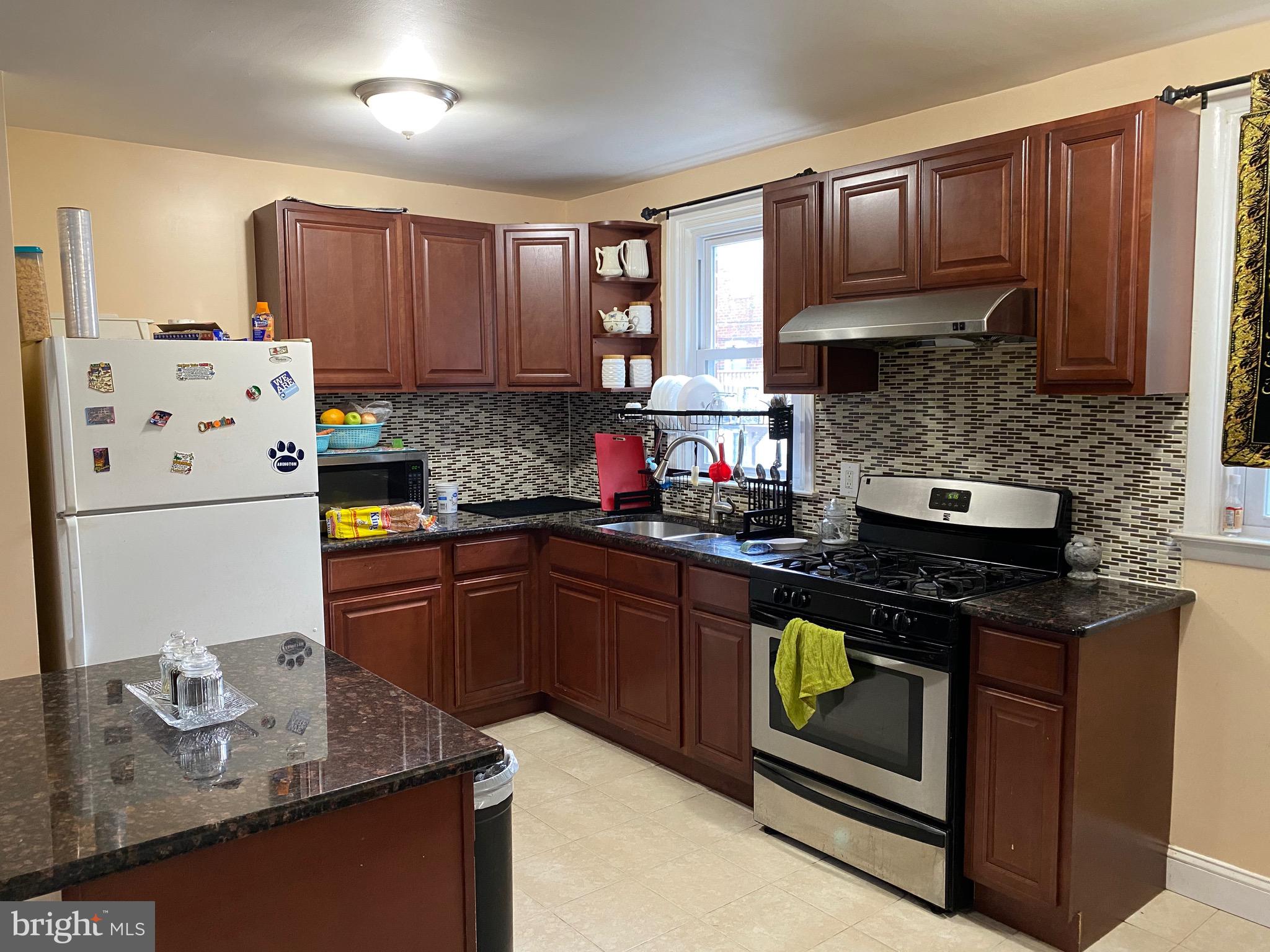 1824 Fox Chase Road Philadelphia, PA 19152 - Photo 5 of 43 Gallery Image 5