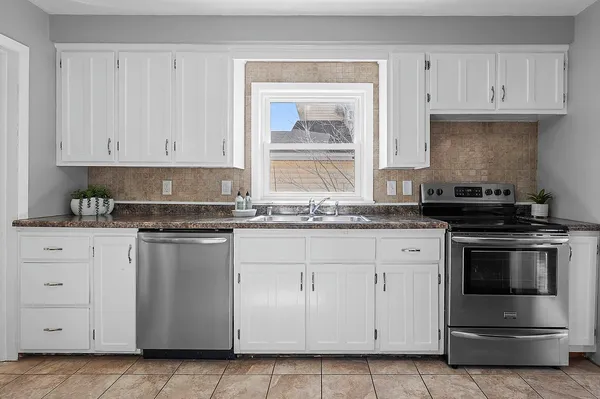 $190,000 | 215 South Elm Street, Kimberly, WI 54136