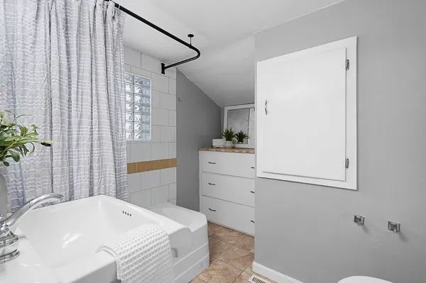 $190,000 | 215 South Elm Street, Kimberly, WI 54136