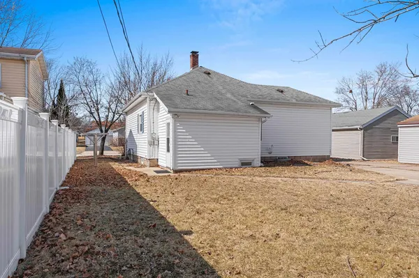 $190,000 | 215 South Elm Street, Kimberly, WI 54136