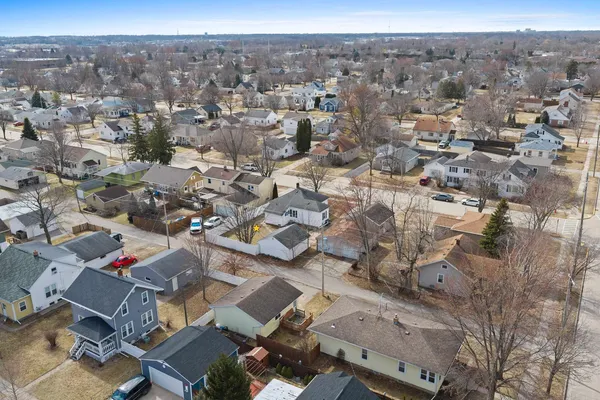 $190,000 | 215 South Elm Street, Kimberly, WI 54136