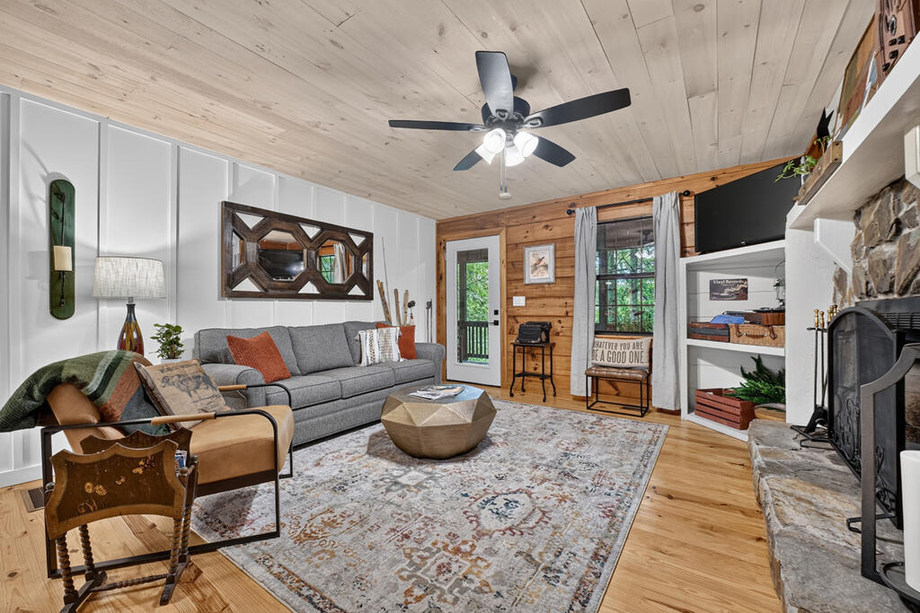 392 Cascade Lane Blue Ridge, GA 30513 - Photo 18 of 36 Gallery Image 18