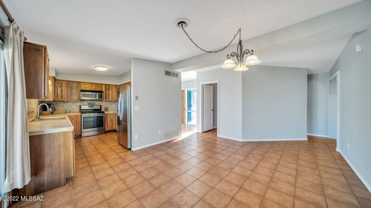 16062 West Ridgemoor Avenue Tucson, AZ 85736 - Photo 7 of 24 Gallery Image 7