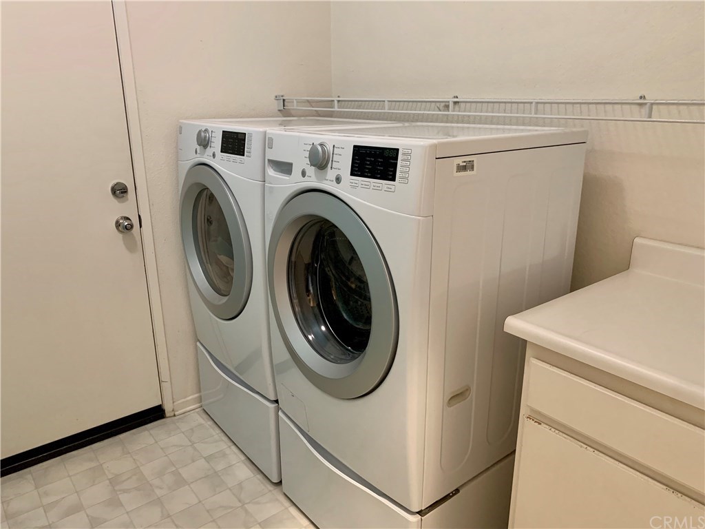 24817 Butterchurn Road Wildomar, CA 92595 - Photo 18 of 39 Interior laundry room with gas line dryer hook-up