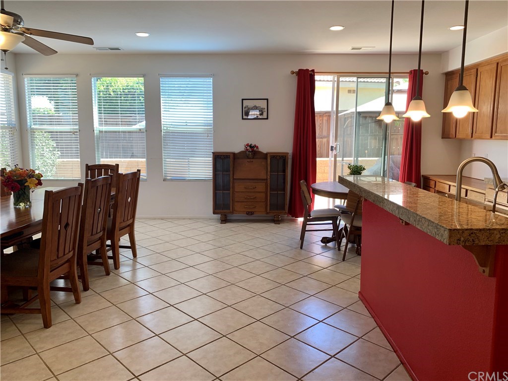 24817 Butterchurn Road Wildomar, CA 92595 - Photo 7 of 39 So many windows. So much space.