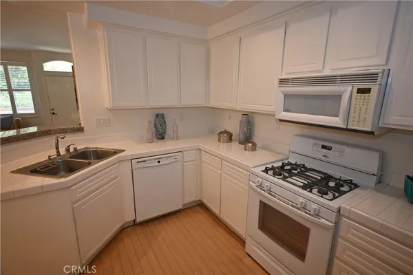 $675,000 | 3603 Ladrillo Aisle, Irvine, CA 92606