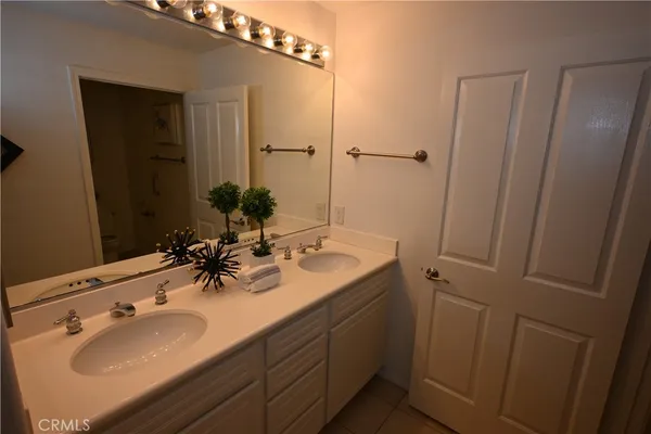 $675,000 | 3603 Ladrillo Aisle, Irvine, CA 92606