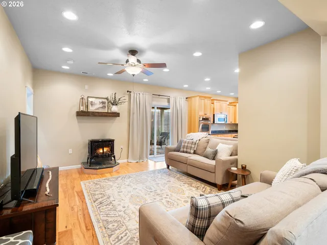 $1,015,000 | 18101 Willamina Creek Road, Willamina, OR 97396