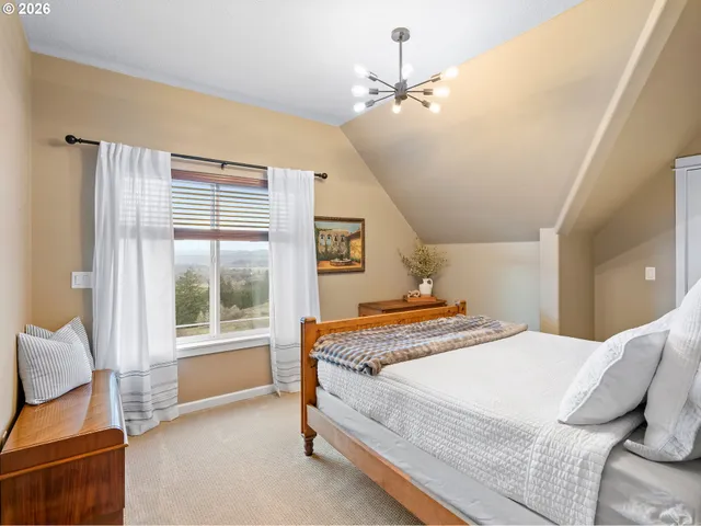 $1,015,000 | 18101 Willamina Creek Road, Willamina, OR 97396