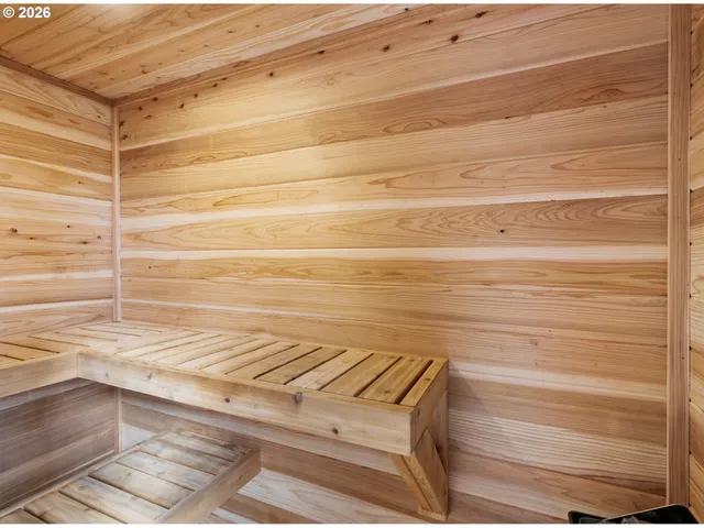 $1,015,000 | 18101 Willamina Creek Road, Willamina, OR 97396