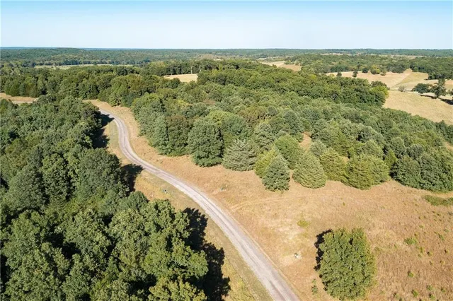 $184,500 | 0 Fraction Point Drive, Warsaw, MO 65355