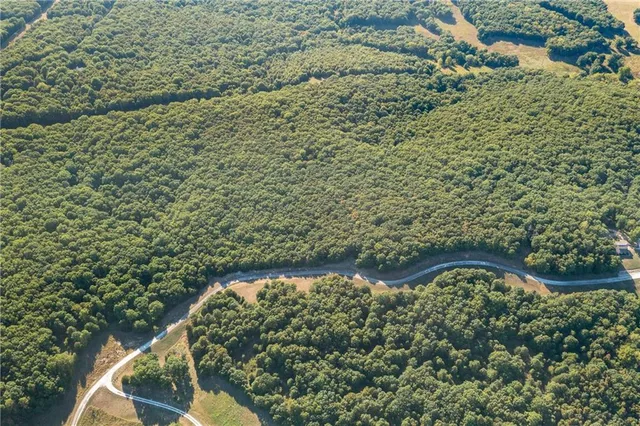 $184,500 | 0 Fraction Point Drive, Warsaw, MO 65355