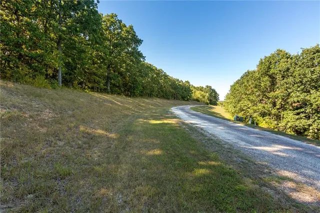$184,500 | 0 Fraction Point Drive, Warsaw, MO 65355