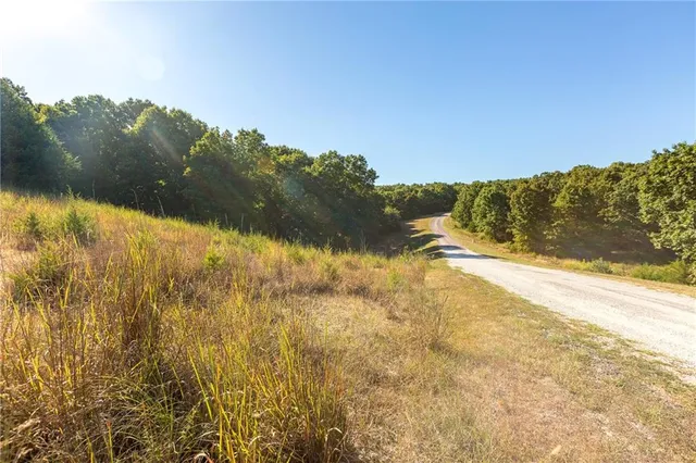 $184,500 | 0 Fraction Point Drive, Warsaw, MO 65355