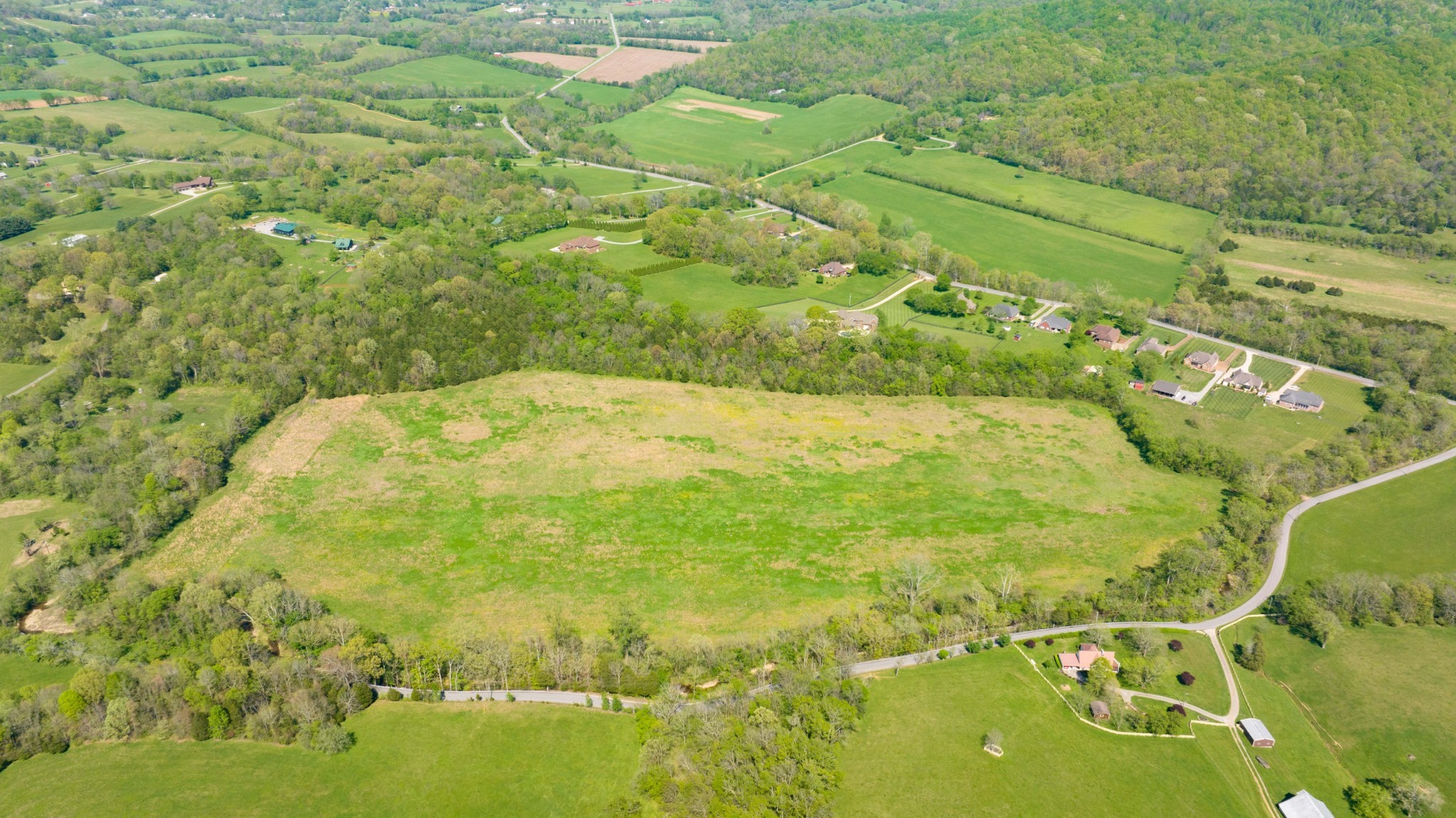 0 Pee Dee Branch Road Cottontown, TN 37048 - Photo 26 of 46 a bathroom with a swimming pool