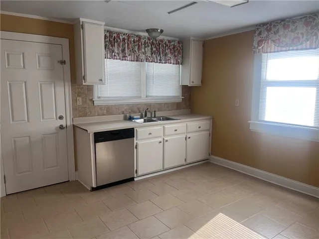 $1,150 | 5209 Oak Drive, Marrero, LA 70072