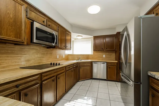 $1,705 | 22826 Bridgewater Circle, Spring, TX 77373