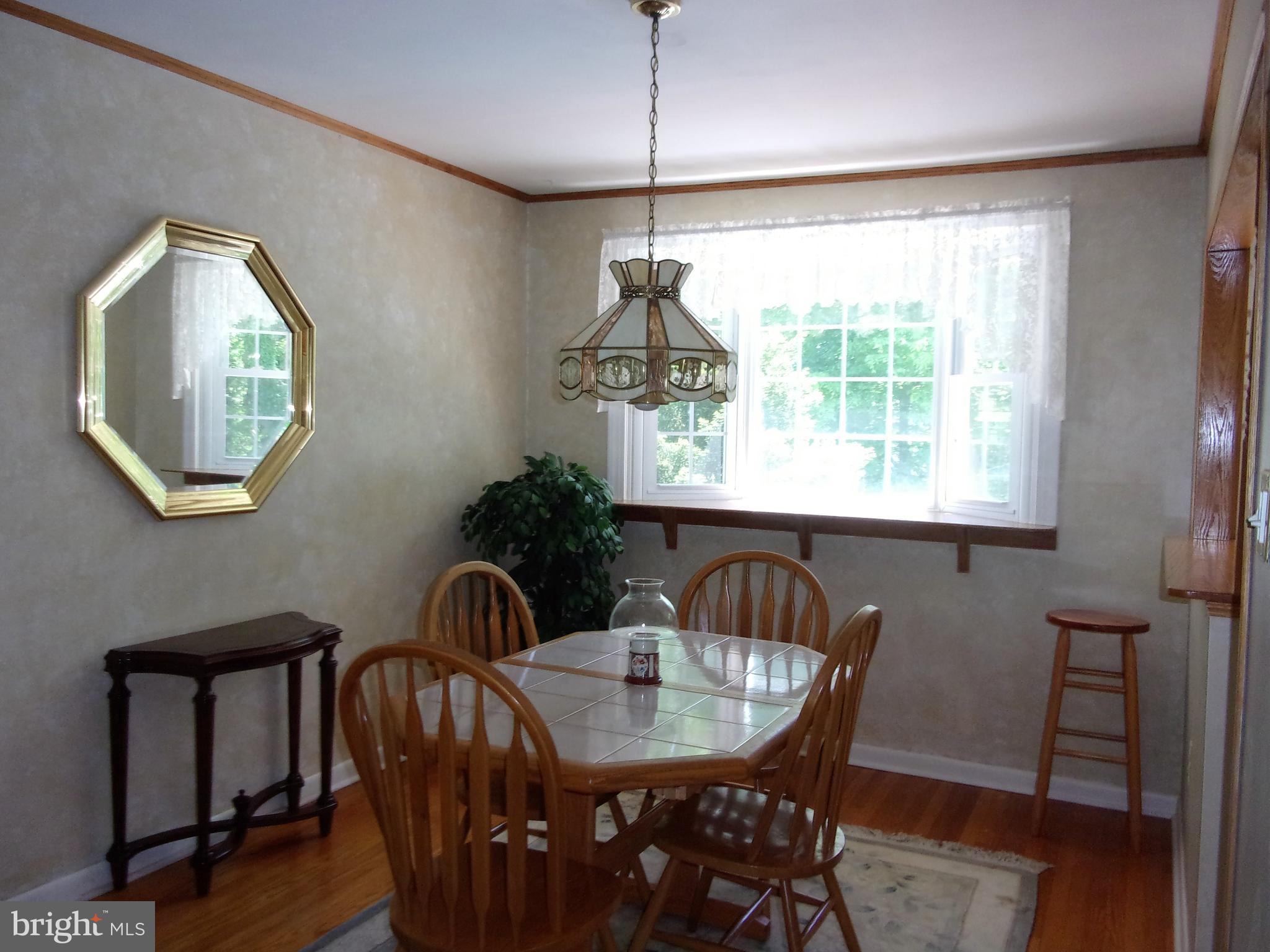 147 Parkview Road Stratford, NJ 08084 - Photo 4 of 34