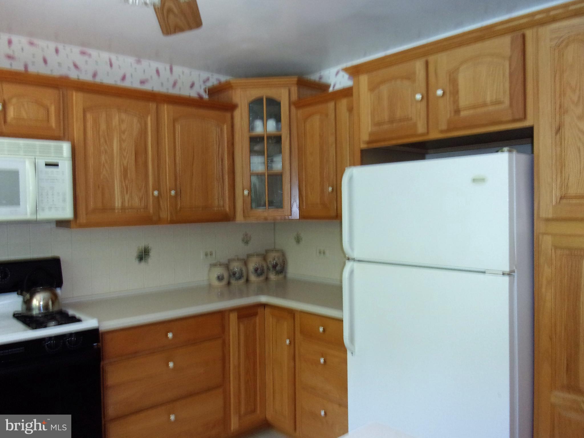 147 Parkview Road Stratford, NJ 08084 - Photo 6 of 34