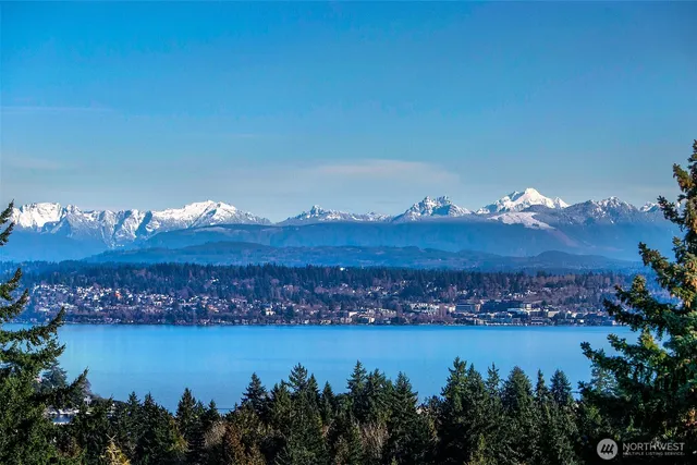 $2,495,000 | 1939 East Crescent Drive, Seattle, WA 98112