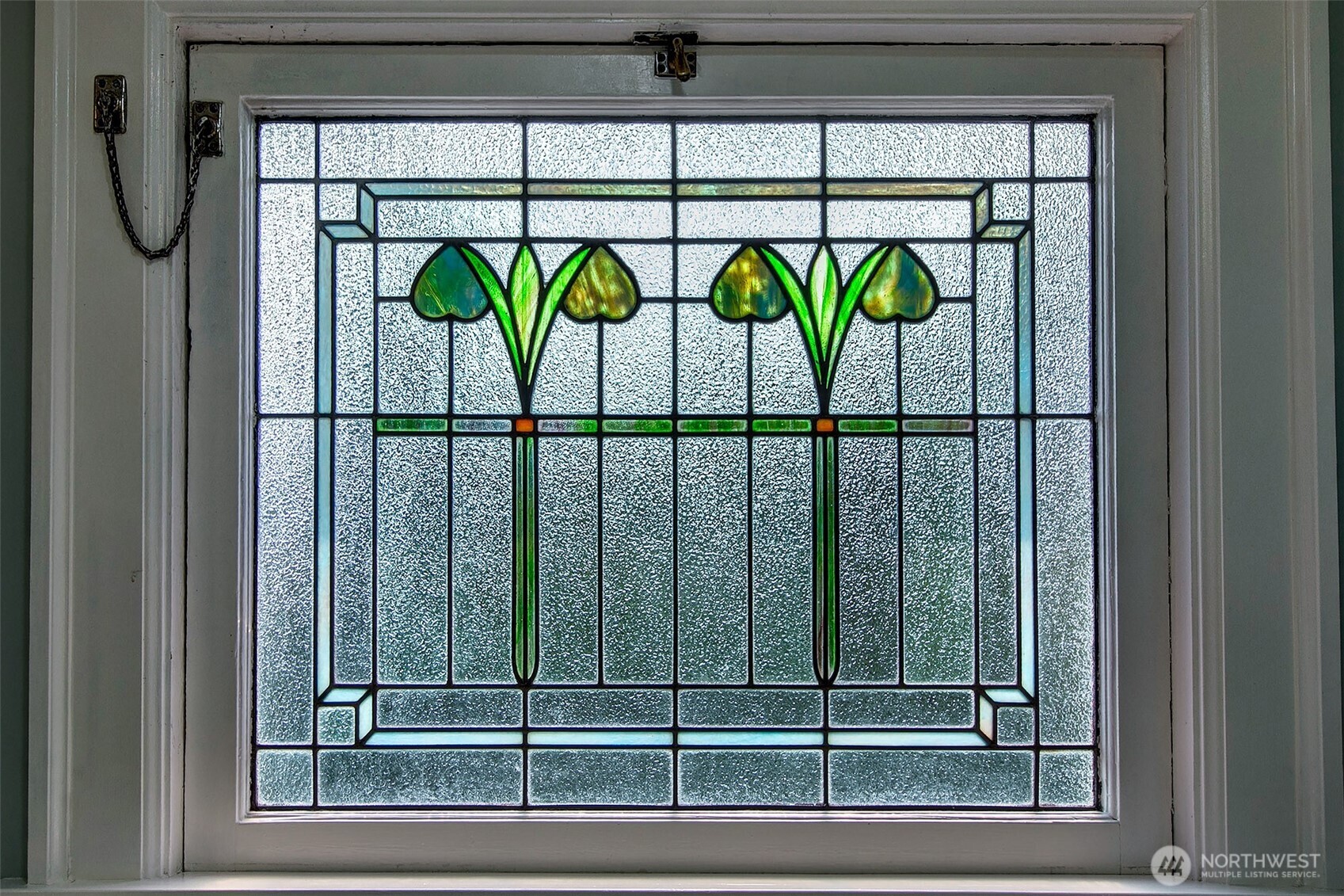 1939 East Crescent Drive Seattle, WA 98112 - Photo 19 of 34