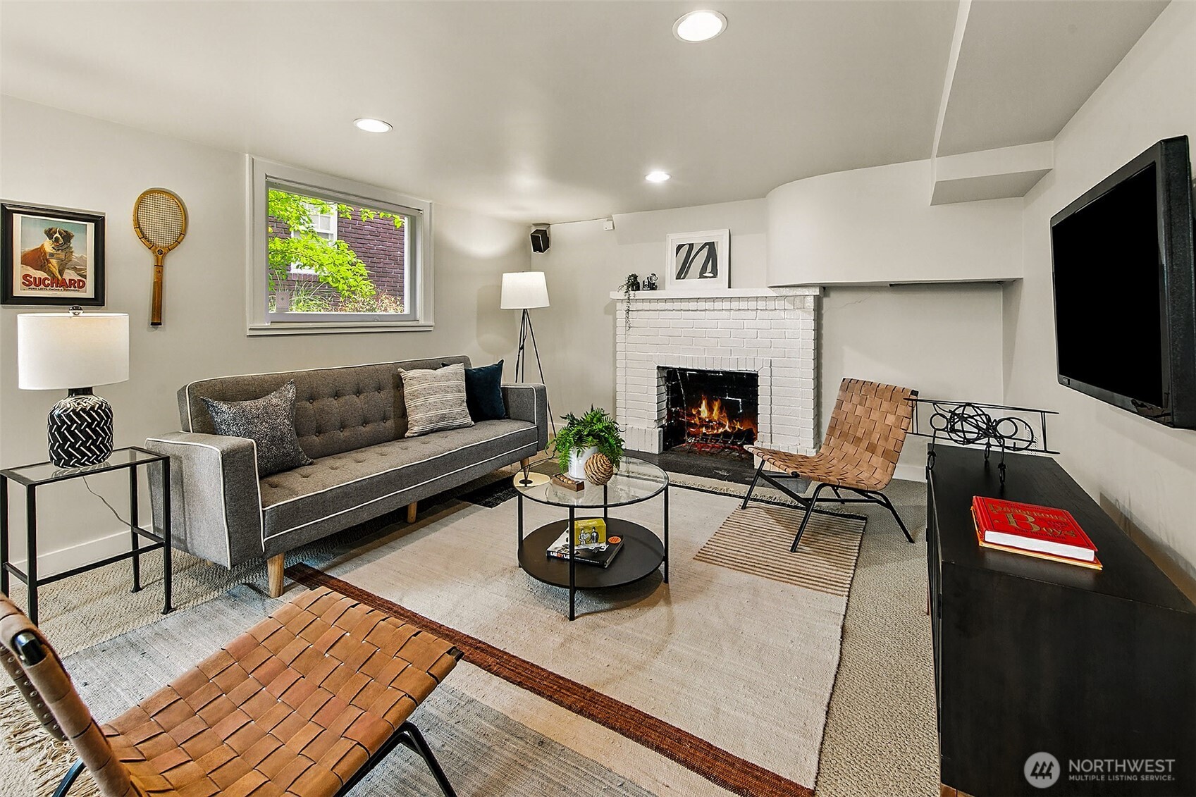 1939 East Crescent Drive Seattle, WA 98112 - Photo 26 of 34