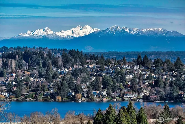 $2,495,000 | 1939 East Crescent Drive, Seattle, WA 98112