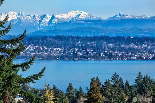 $2,495,000 | 1939 East Crescent Drive, Seattle, WA 98112