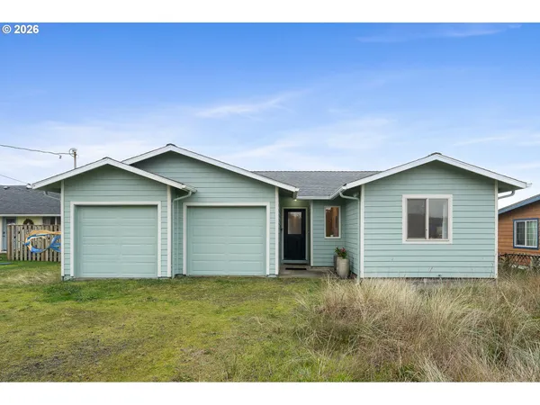 $449,000 | 1801 Northwest Dolphin Lane, Waldport, OR 97394